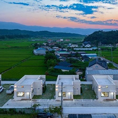 Gyeongju Hathor Pool Villa Luaran gambar